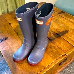Kids hunter boots size 4